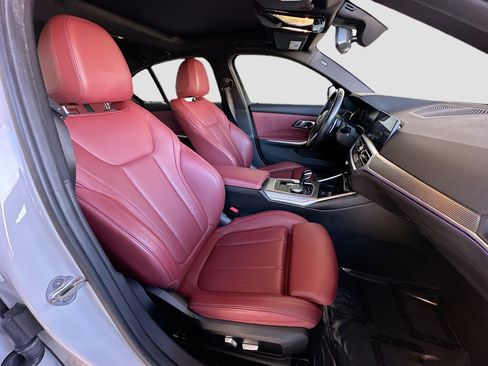 Used 2022 BMW 330i Sedan w/ M Sport Package image 28