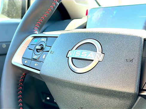 New 2026 Nissan Sentra SR w/ SR Premium Package image 21