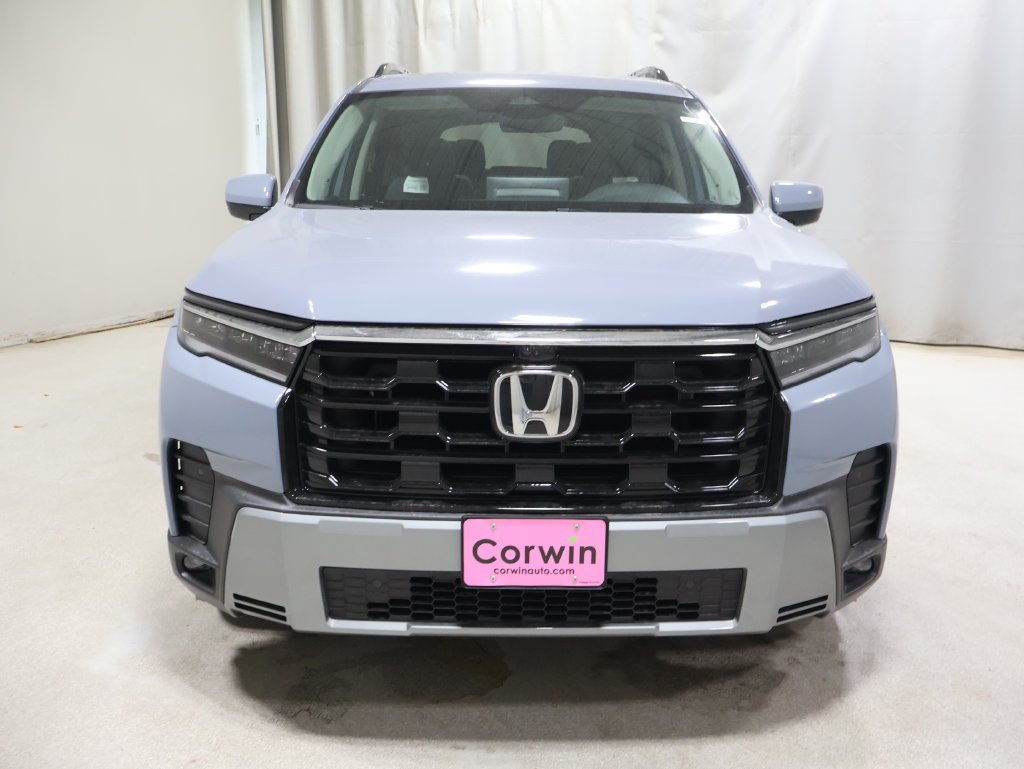 New 2026 Honda Pilot Touring image 2