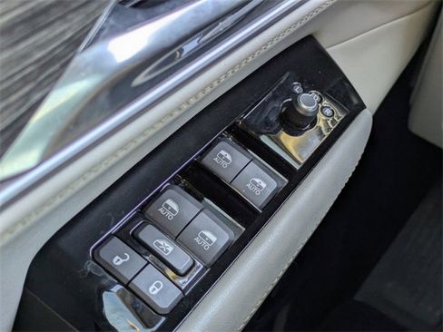 Used 2022 Jeep Wagoneer Series II image 25