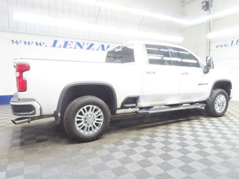 Used 2020 Chevrolet Silverado 3500 High Country w/ LPO, Dark Essentials Package AWD/4WD image 4