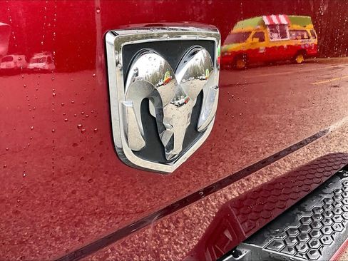 Used 2019 RAM 1500 Express AWD/4WD image 33