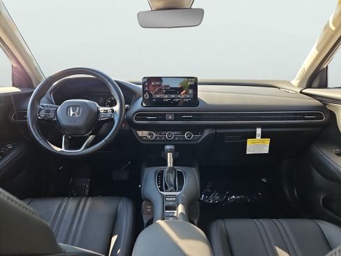 Certified 2026 Honda HR-V EX-L image 3