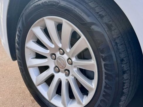 Used 2013 Chrysler 300 image 16