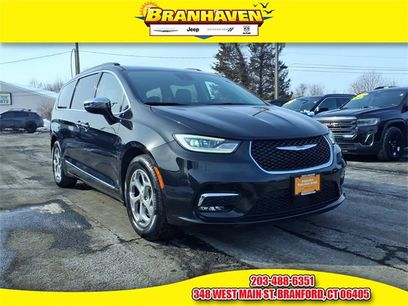 Used 2023 Chrysler Pacifica Limited