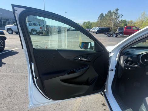 Used 2024 Chevrolet Malibu LS FWD image 10