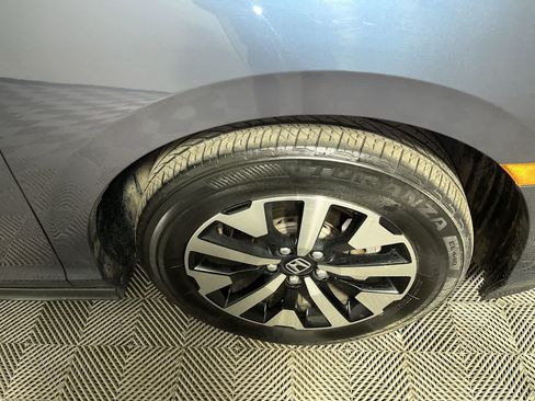 Used 2025 Honda Odyssey EX-L image 10