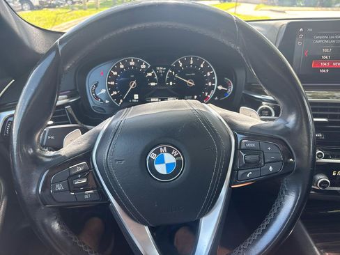 Used 2019 BMW 530i RWD image 14