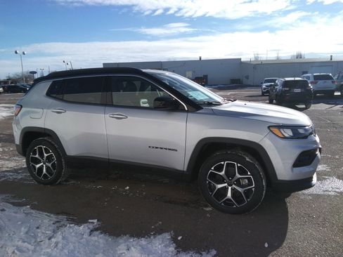 New 2026 Jeep Compass Limited AWD/4WD image 4