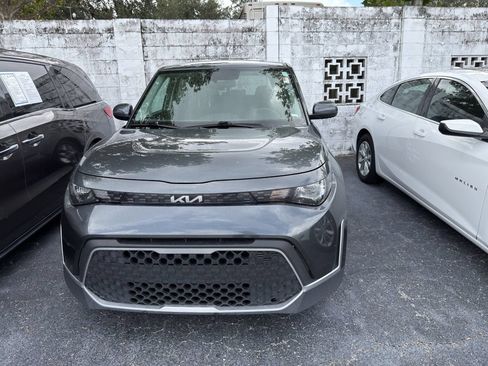 Certified 2024 Kia Soul LX w/ Option Group 015 FWD image 2
