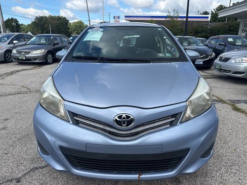 Used 2012 Toyota Yaris LE FWD image 2
