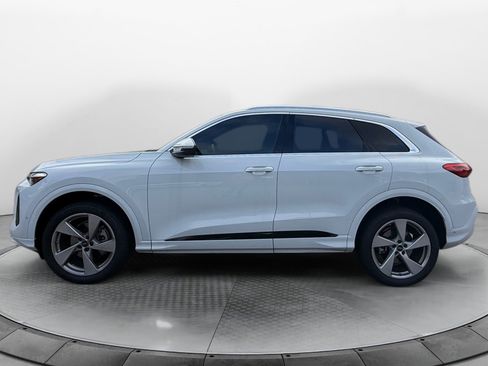 New 2025 Audi Q5 Premium Plus image 4