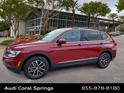 Used 2021 Volkswagen Tiguan SE w/ Panoramic Sunroof Package