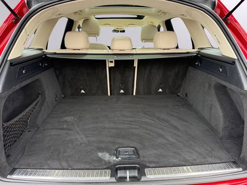 Used 2018 Mercedes-Benz GLC 300 4MATIC image 6