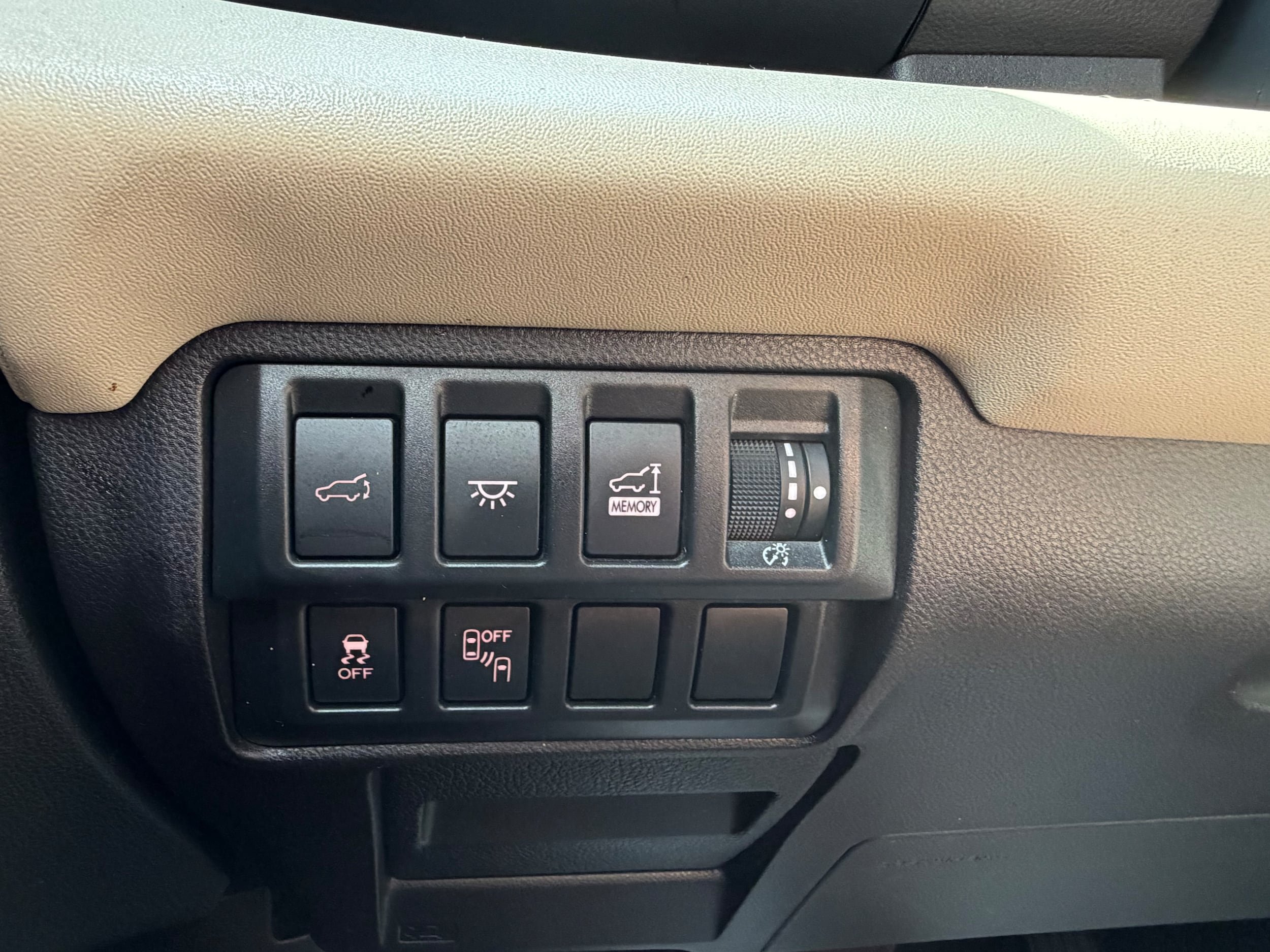Used 2021 Subaru Ascent Limited w/ Technology Package AWD/4WD image 23