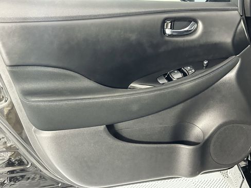 Used 2022 Nissan Leaf SV Plus image 28