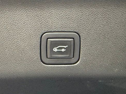 Certified 2024 Chevrolet Suburban High Country image 51