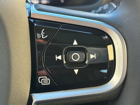 New 2026 Volvo XC90 B5 Plus w/ Protection Package image 28