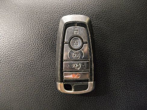 Used 2020 Ford Fusion Titanium image 32