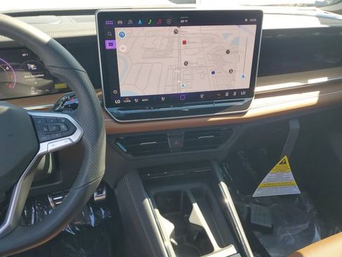 New 2026 Volkswagen Tiguan SEL R-Line image 25