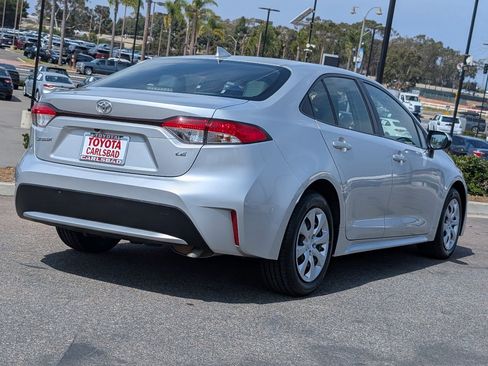Used 2022 Toyota Corolla LE image 13
