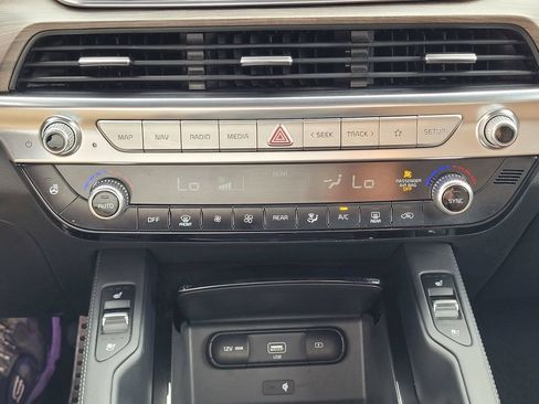 Used 2020 Kia Telluride SX w/ SX Prestige Package AWD/4WD image 13