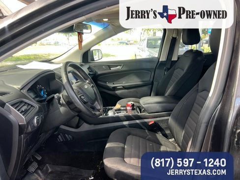 Used 2020 Ford Edge SE FWD image 7