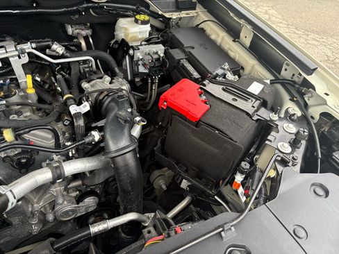 Used 2025 Ford Ranger XLT w/ Equipment Group 301A High AWD/4WD image 60