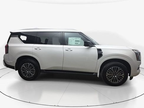 New 2026 Nissan Armada SL w/ Captain's Chari Seat Package AWD/4WD image 3