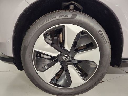 New 2026 Volvo EX90 Plus RWD image 8