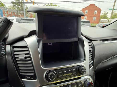Used 2020 Chevrolet Tahoe 4WD image 13