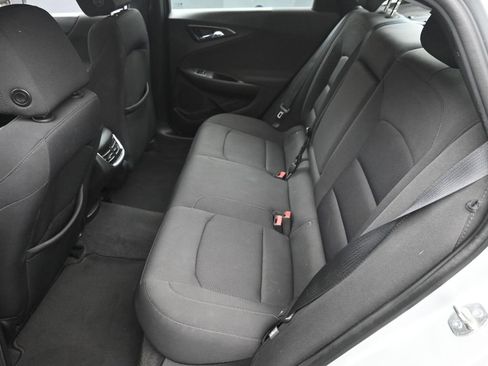 Used 2019 Chevrolet Malibu LT image 10