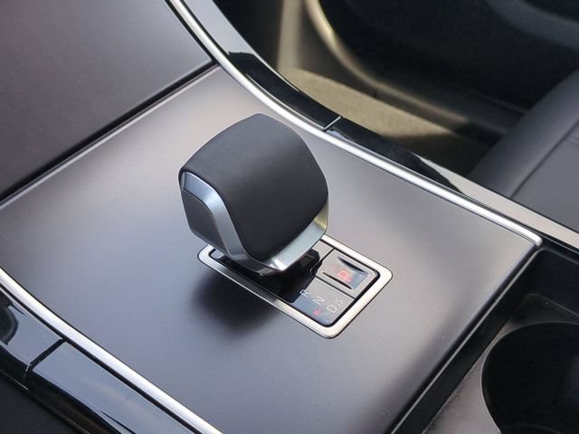 Used 2026 Land Rover Range Rover Velar Dynamic SE AWD/4WD image 9