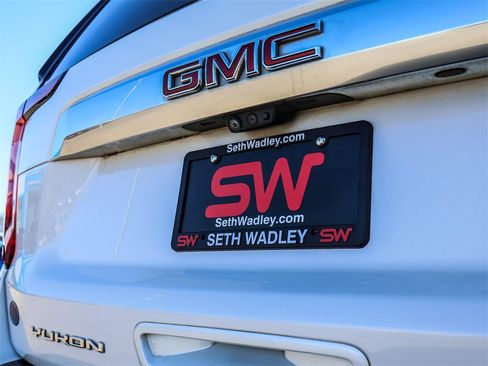 Used 2022 GMC Yukon XL Denali w/ Denali Ultimate Package image 12