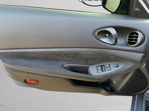 Used 2026 Nissan Z NISMO w/ Floor Mat Package RWD image 23