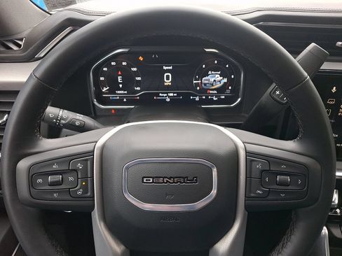 Used 2025 GMC Sierra 2500 Denali AWD/4WD image 20