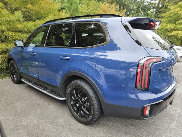 Used 2025 Kia Telluride AWD image 4