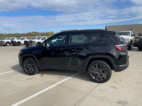 New 2026 Jeep Compass Limited AWD/4WD image 2