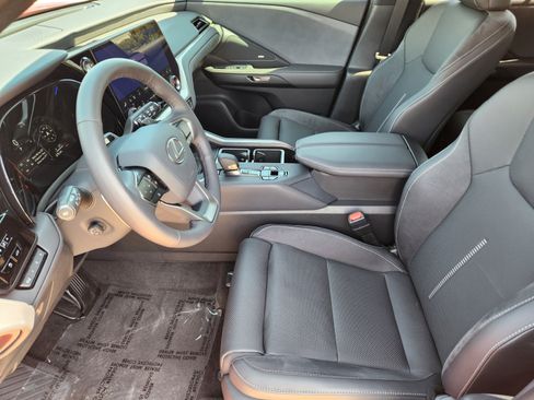 Used 2026 Lexus TX 350 AWD w/ Technology Package image 5