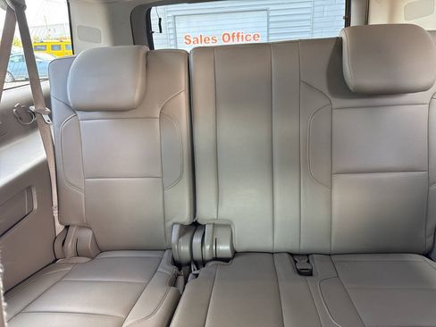 Used 2015 Chevrolet Suburban LTZ AWD/4WD image 23