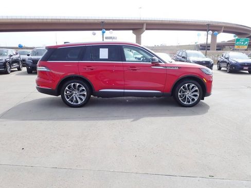 Used 2025 Lincoln Aviator Reserve w/ Illumination Package image 5
