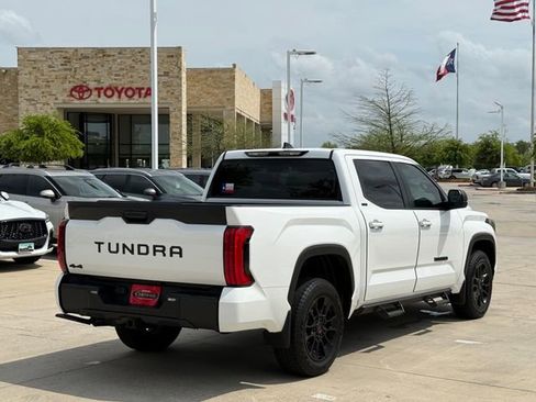Used 2025 Toyota Tundra SR5 w/ SR5 Premium Package AWD/4WD image 4