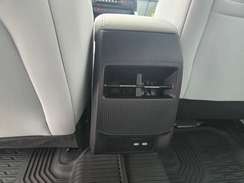 New 2026 Jeep Cherokee Laredo image 13