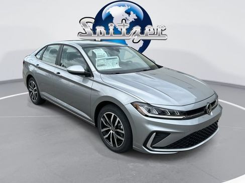 New 2026 Volkswagen Jetta SE FWD image 1