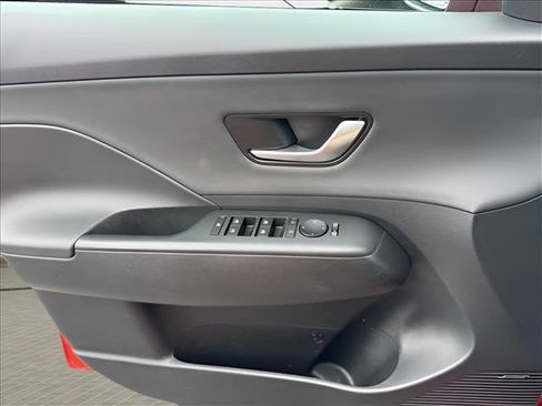 Certified 2024 Hyundai Kona Limited AWD/4WD image 17
