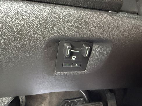 Used 2013 GMC Sierra 1500 SLT AWD/4WD image 35