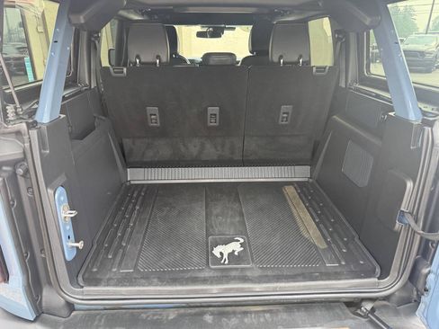 Used 2025 Ford Bronco Outer Banks AWD/4WD image 9