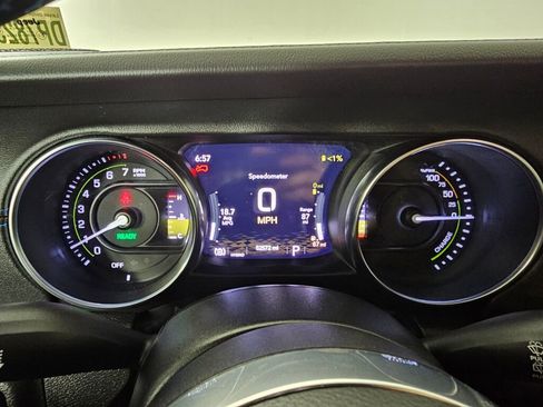 Used 2023 Jeep Wrangler Unlimited Rubicon 4xe w/ Cold Weather Group AWD/4WD image 25