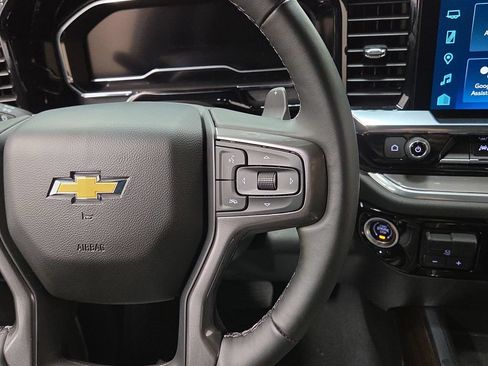 Used 2025 Chevrolet Silverado 1500 High Country w/ Technology Package AWD/4WD image 17