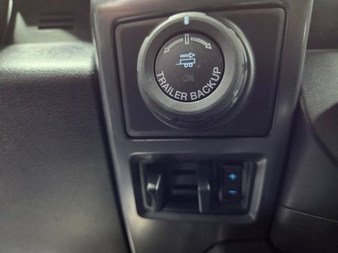 Used 2020 Ford F150 XLT w/ Equipment Group 302A Luxury AWD/4WD image 32